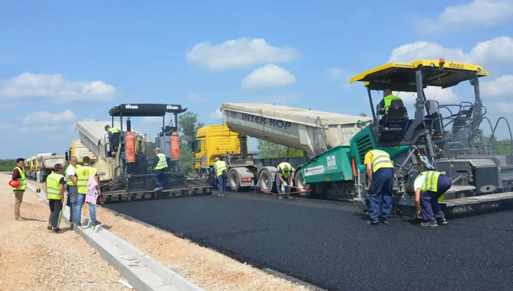The two receptions of the IFR The Chinese company Shandong Expressway Group is building the Serbian expressway included in project No. E763.