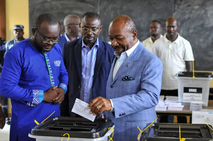Elecciones en Gabón y en Zimbabue para perpetuar los autoritarismos 
