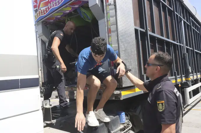 Rescatan a un marroquí atrapado en los bajos de un autocar tras 10 horas de viaje