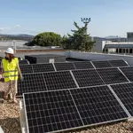 Finaliza la instalación de paneles solares en los once colegios públicos del municipio