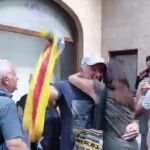 Vídeo: Independentistas recibidos como héroes tras el intento de boicotear LaVuelta con 400 litros de aceite