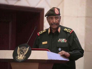 El jefe del Ejército de Sudán se abre a dialogar con los paramilitares tras cinco meses de guerra