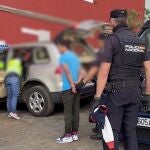 VÍDEO: Descarticulada en Gran Canaria una organización criminal dedicada a regularizar inmigrantes llegados en patera