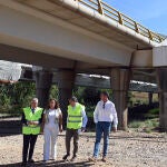 La consejera de Movilidad y Transformación Digital, María González Corral, visita las obras de mantenimiento que se están llevando a cabo en los puentes sobre el río Pisuerga de la autovía A-231