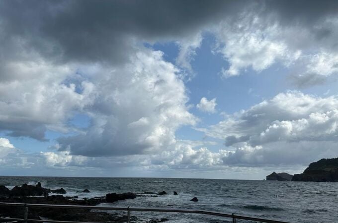 La DANA pone este sábado en riesgo por lluvias y tormentas a todas las CC.AA menos a las Islas Canarias