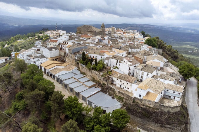 Iznatoraf (Jaén), una atalaya y un crisol de culturas que recupera su patrimonio