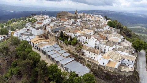 Iznatoraf (Jaén), una atalaya y un crisol de culturas que recupera su patrimonio