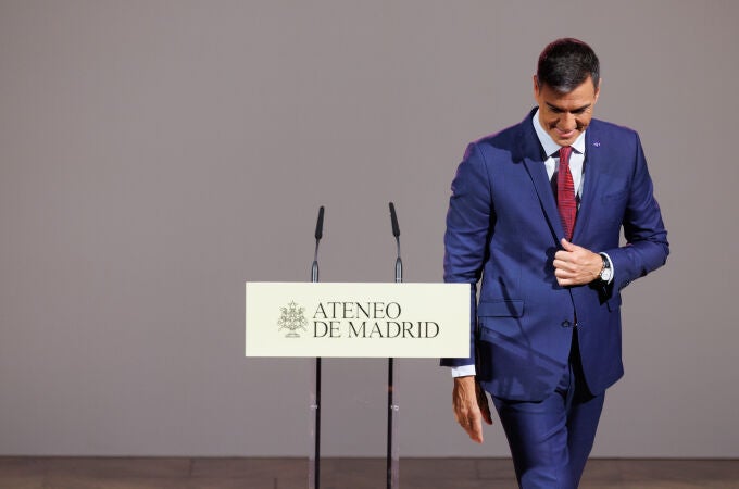 Sánchez acude al Ateneo de Madrid en su primera intervención como presidente en funciones tras el verano