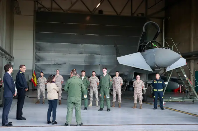 Robles visita en Estonia a los militares que protegen el Báltico
