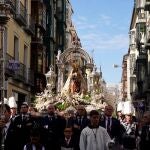Los vallisoletanos honran con entusiasmo a su patrona, la Virgen de San Lorenzo