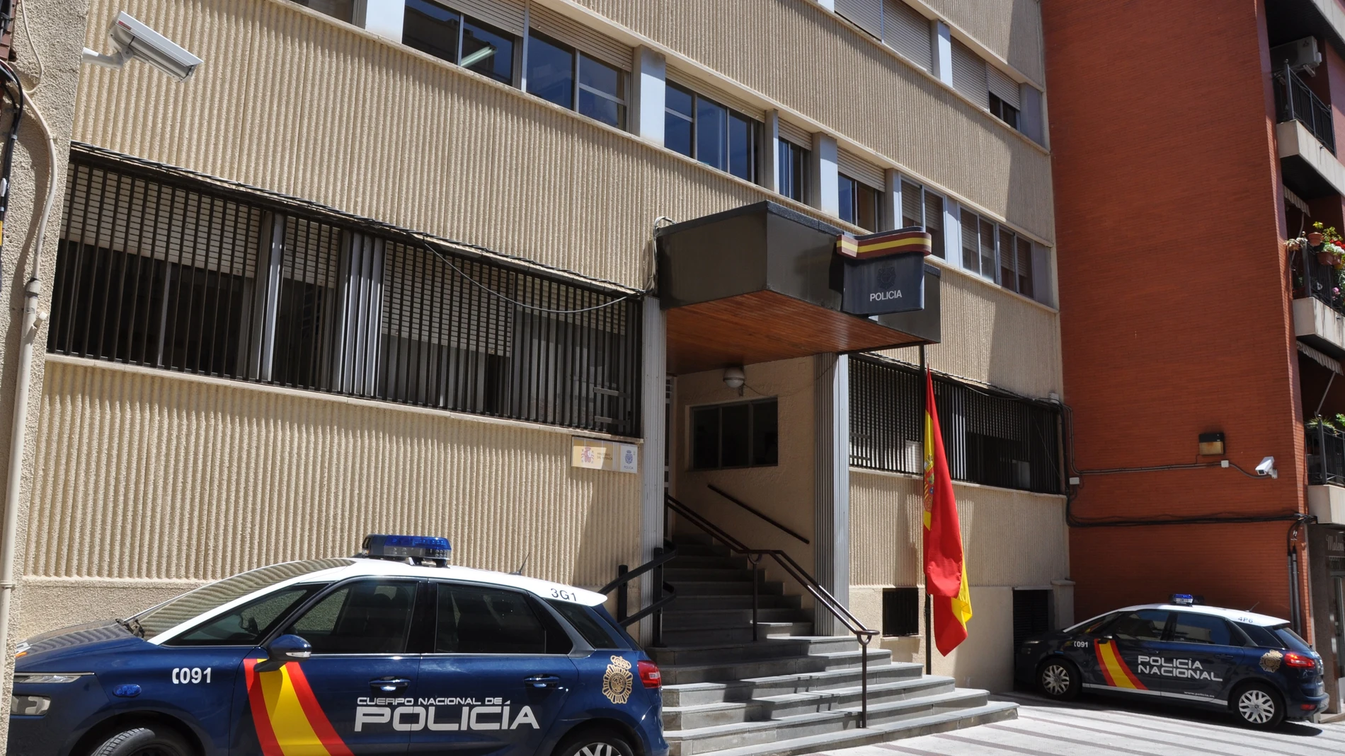 Muere una octogenaria al caer desde el balcón de su vivienda en Puertollano (Ciudad Real) tras ceder una barandilla