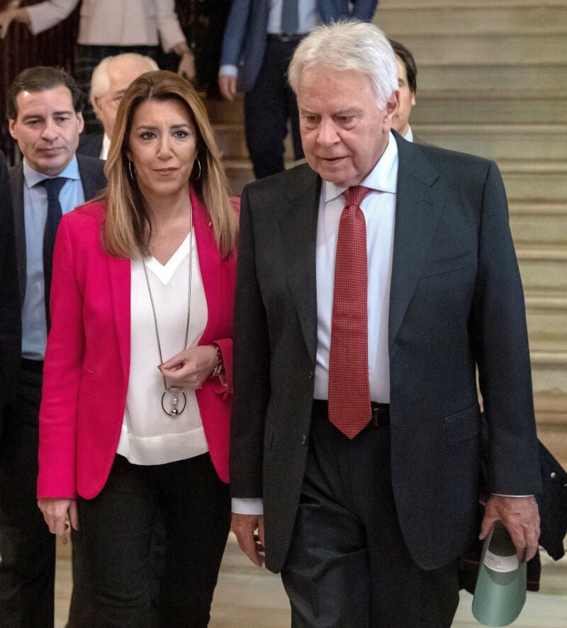 Susana Díaz junto a Felipe González