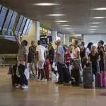 Turistas en el Aeropuerto de Madrid Barajas