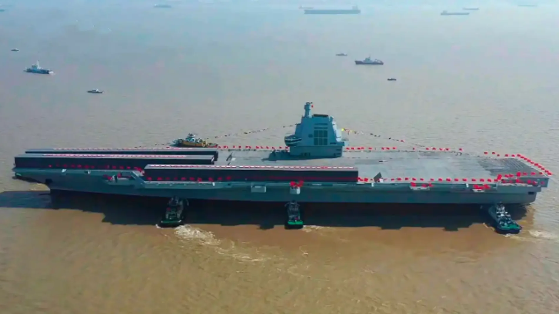 El portaaviones chino Fujian