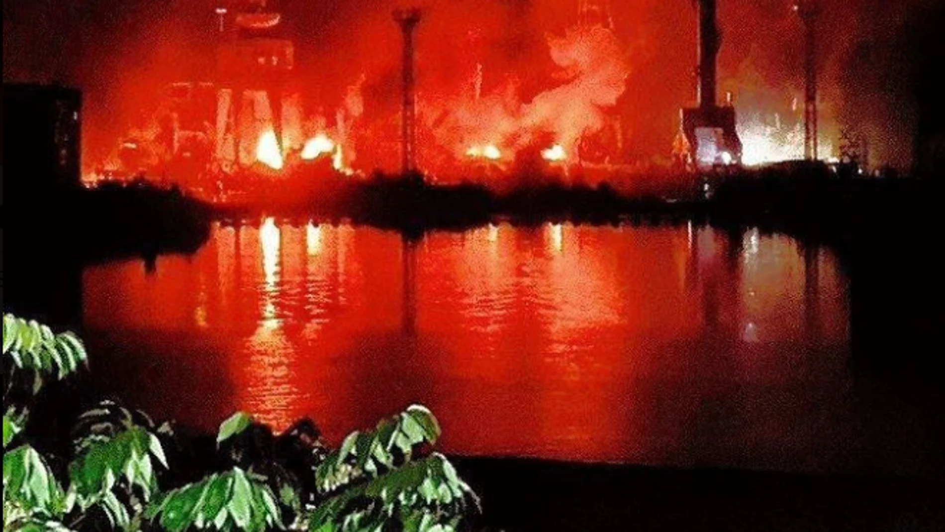 Incendio en la ciudad de Sebastopol tras un ataque ucraniano