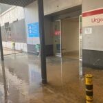 MADRID.-AMP.- La rotura de una tubería por las obras de Metro en Begoña (L10) inunda las urgencias de La Paz