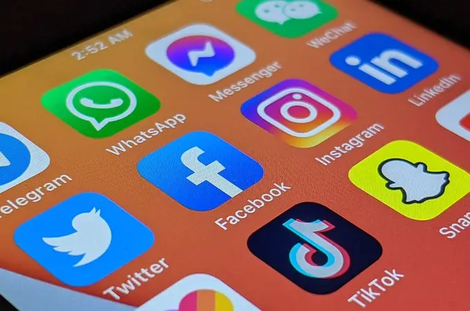 WhatsApp permitirá compartir las actualizaciones con Instagram