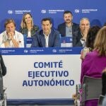  presidente del Partido Popular de Andalucía, Juanma Moreno, interviene en el Comité Ejecutivo Autonómico del partido que se celebra este sábado en Granada.