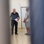El detenido por matar a su ex pareja en Cieza, tras pasar a disposición judicial