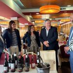 Faúndez conversa con importadores del sector vinícola
