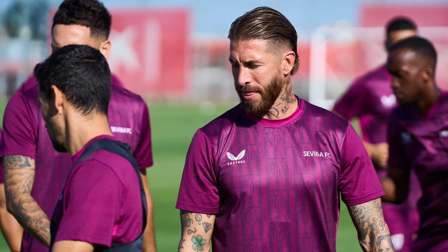 Sergio Ramos of Sevilla FC looks on during training previous the UEFA Champions League, Group B, match between Sevilla FC and RC Lens at Juan Ramon Cisneros Palacios Sport City on September 19, 2023 in Sevilla, Spain. Joaquin Corchero / Afp7 07/09/2023 ONLY FOR USE IN SPAIN