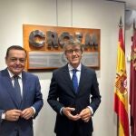 El presidente de CROEM, José Mª Albarracín, con el consejero de Economía, Hacienda y Empresa, con Luis Marín