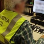 La Guardia Civil encuentra abundante material pornográfico en el móvil de un detenido en Burgos