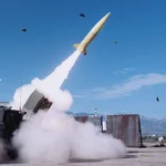 Lanzamiento de un misil ATACMS