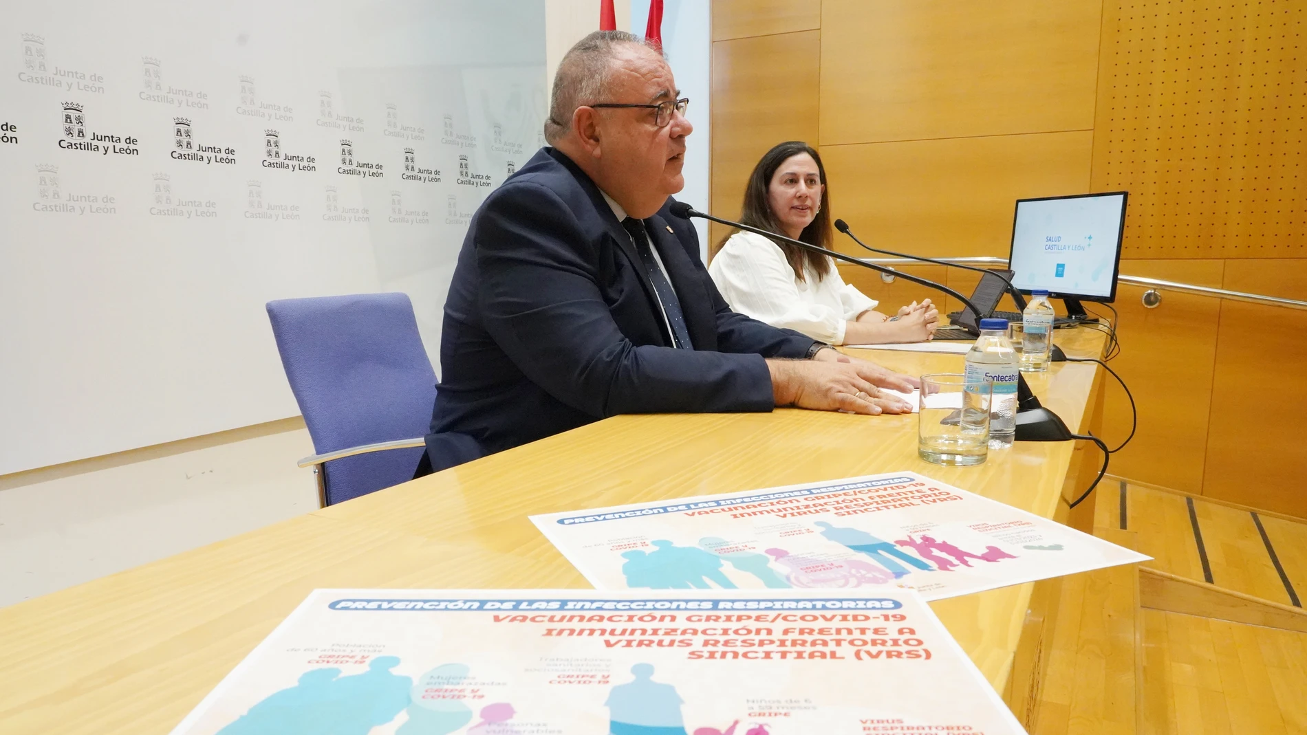 El consejero de Sanidad, Alejandro Vázquez, presenta la campaña de vacunación en Castilla y León