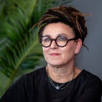 La ganadora del Premio Nobel de Literatura 2018, Olga Tokarczuk, presenta su última novela