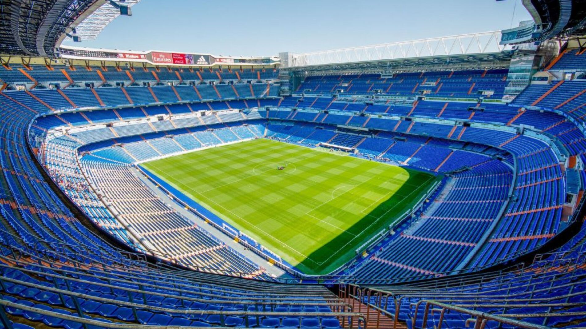 El Real Madrid Invita Al Santiago Bernabéu A La Niña Que Fue Acosada ...