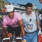 Francis Lafargue, junto a Indurain en el Giro
