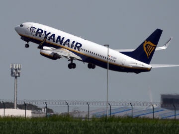 Ryanair abrirá un centro de formación de pilotos y TCP en Madrid