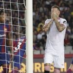 FC Barcelona - Sevilla, en directo LaLiga: Gol de Sergio Ramos en la portería equivocada