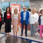 La alcaldesa de Alcobendas inaugura el mercadillo solidario de Cardiva