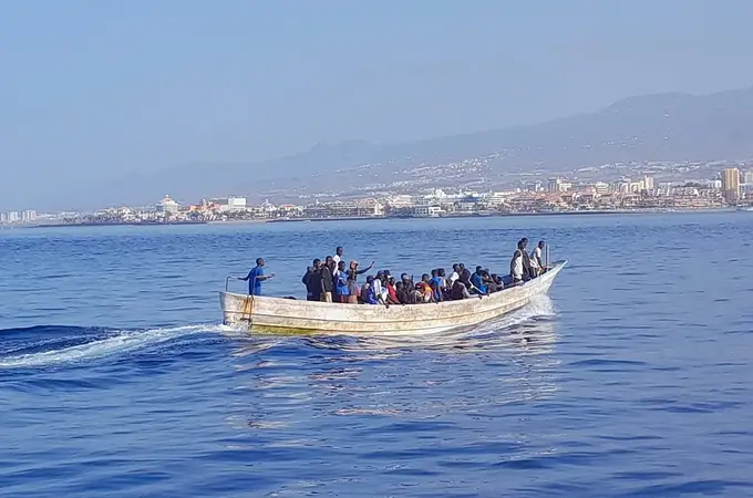 Llegan cerca de 250 migrantes a Canarias este fin de semana 