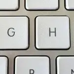 El "secreto" detrás de las rayas en las teclas J y F del teclado