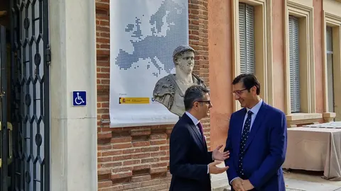 El vicepresidente segundo del Gobierno de Castilla- La Mancha, José Manuel Caballero Serrano, junto a Félix Bolaños