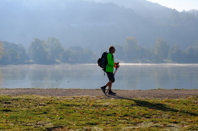 El Rucking consiste en llevar cargas durante una caminata para aumentar el desgaste energético y el gasto calórico