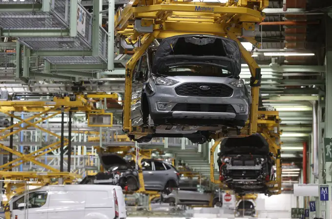 La inactividad del Gobierno pone en peligro la continuidad de la fábrica Ford de Valencia