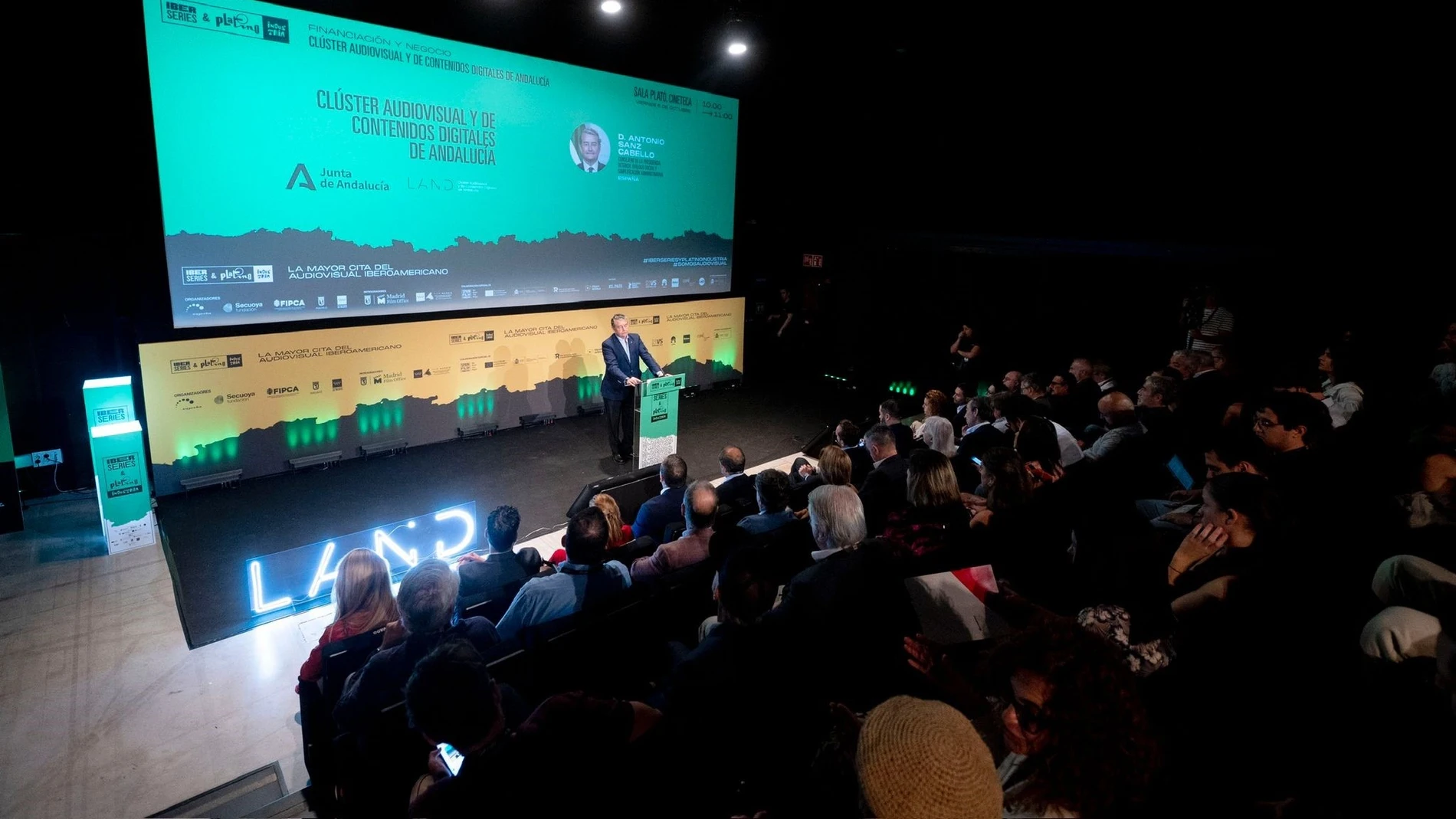 El consejero de la Presidencia, Interior, Diálogo Social y Simplificación Administrativa, Antonio Sanz, presenta en Madrid el Clúster Audiovisual y de Contenidos Digitales de Andalucía.ALBERTO ORTEGA/EUROPA PRESS06/10/2023