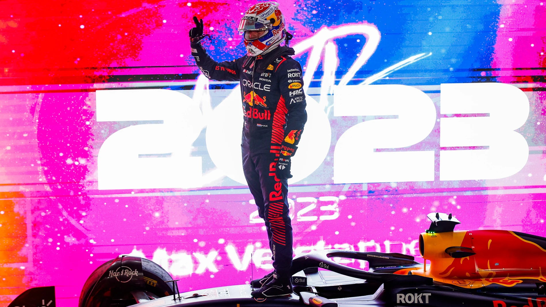 VERSTAPPEN Max (ned), Red Bull Racing RB19, 3-time World Champion celebration during the 2023 Formula 1 Qatar Grand Prix, 17th round of the 2023 Formula One World Championship from October 6 to 8, 2023 on the Lusail International Circuit, in Doha, Qatar - Photo Xavi Bonilla / DPPI Xavi Bonilla / Dppi / Afp7 07/10/2023 ONLY FOR USE IN SPAIN