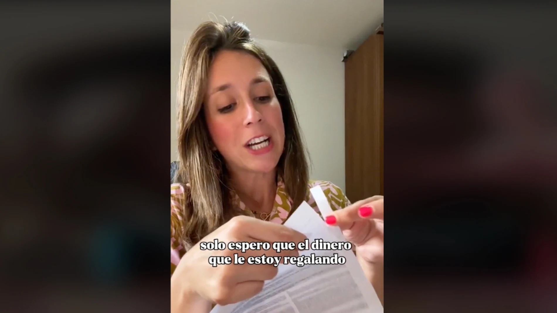 La tiktoker Estefanía González indignada por la multa que ha recibido del Ayuntamiento de Barcelona