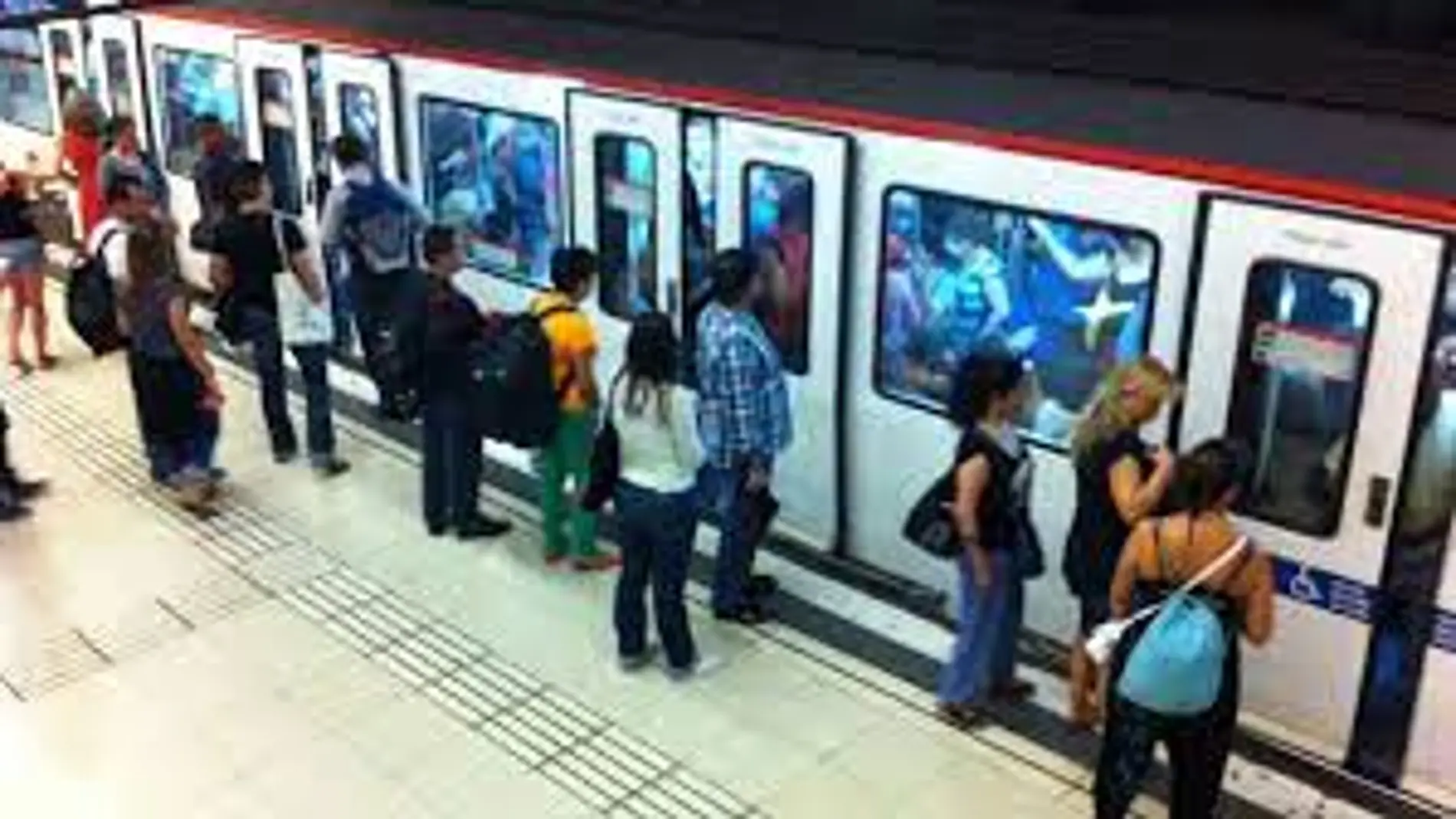 Un andén del Metro de Barcelona
