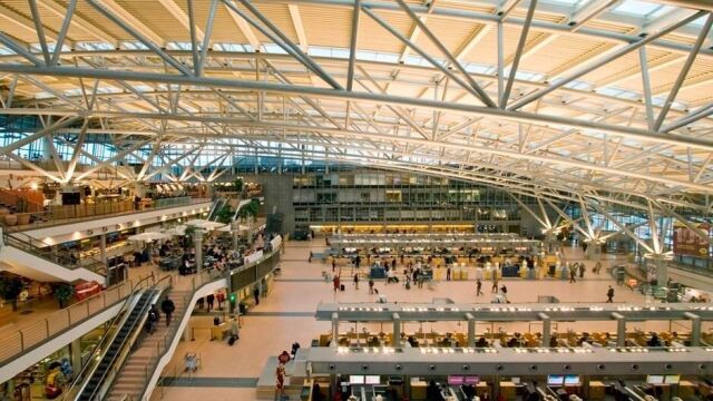 Alemania.- Cierran el aeropuerto de Hamburgo (Alemania) por una amenaza de atentado contra un avión procedente de Irán