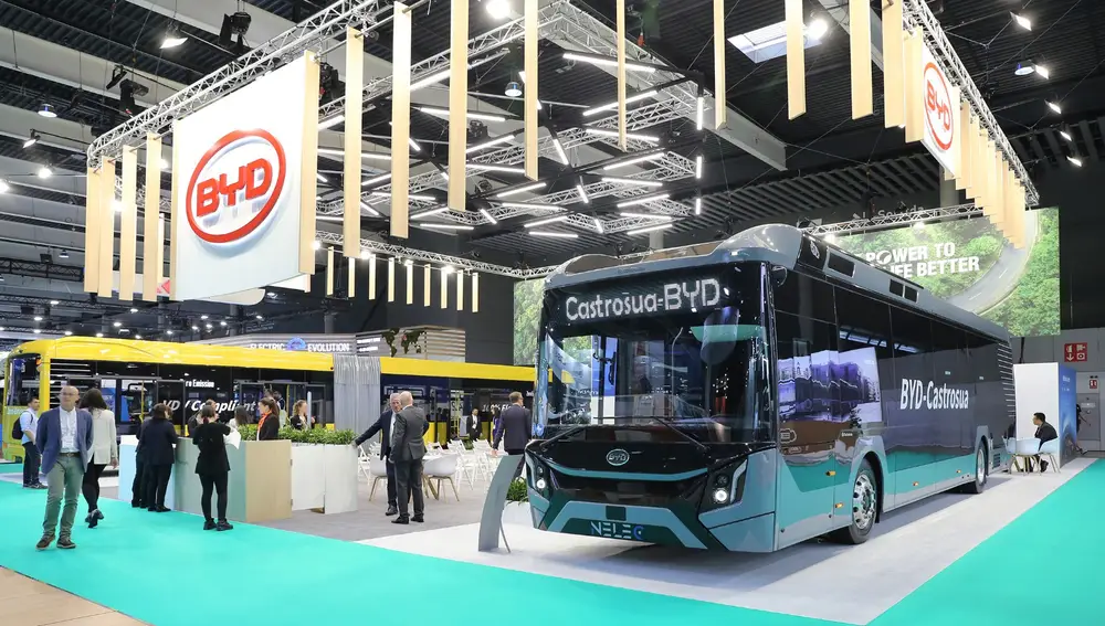 BYD muestra su último autobús eléctrico en el Salón del Automóvil UITP de Barcelona 2023