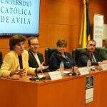 La rectora de la UCAV, María del Rosario Sáez Yuguero, presenta la Cátedra