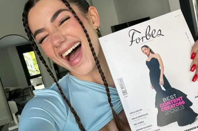 Lola Lolita protagonista de la portada de Forbes