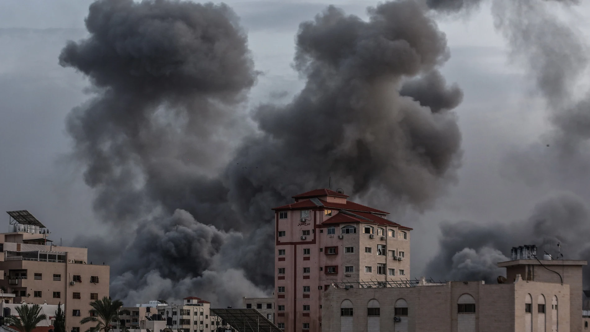 O.Próximo.- El Ejército israelí afirma haber recuperado el control completo de la frontera con la Franja de Gaza