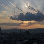 Lanzamiento de misiles de Hamás contra Israel